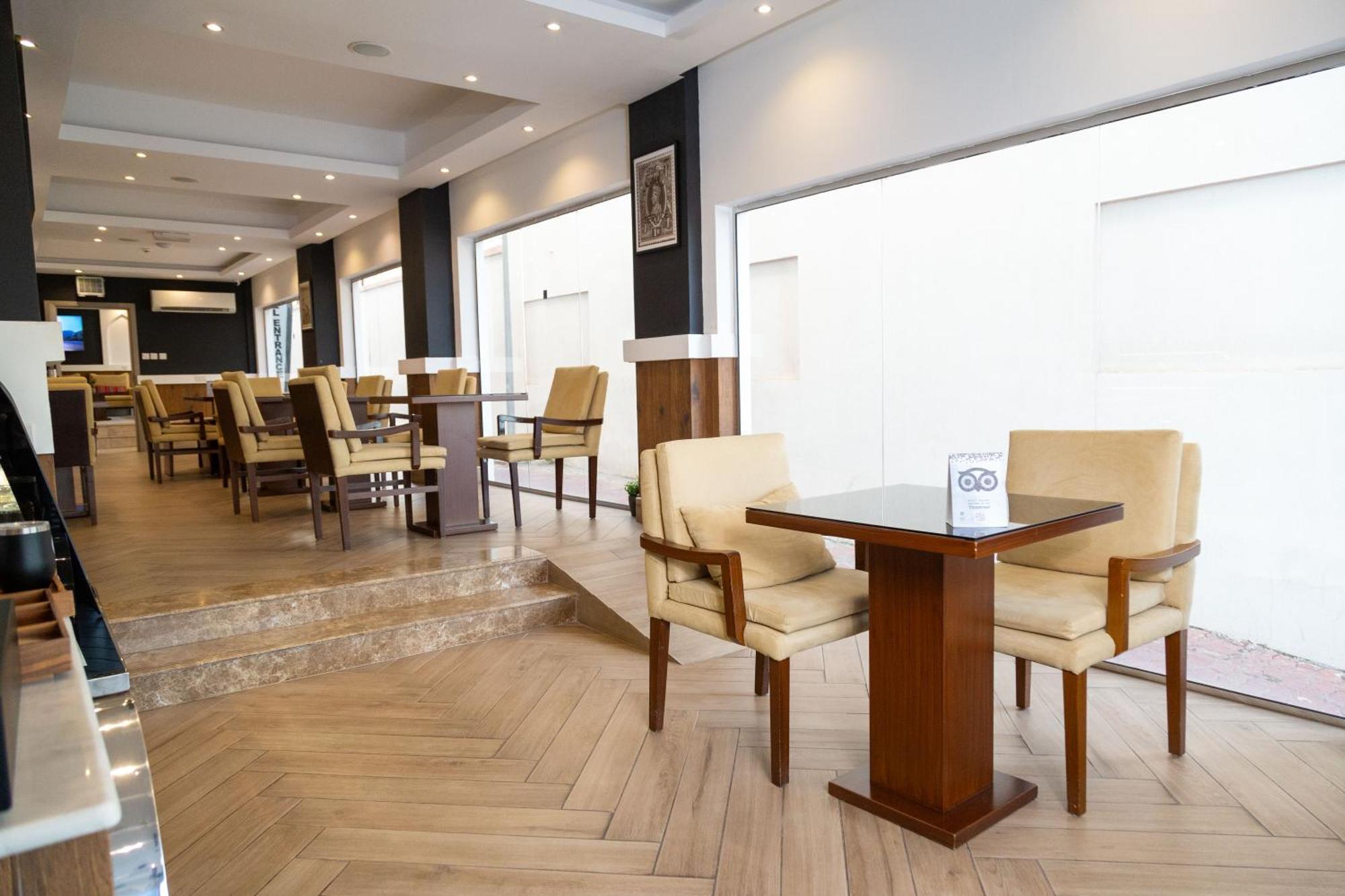 Hotel Naseem 2*
