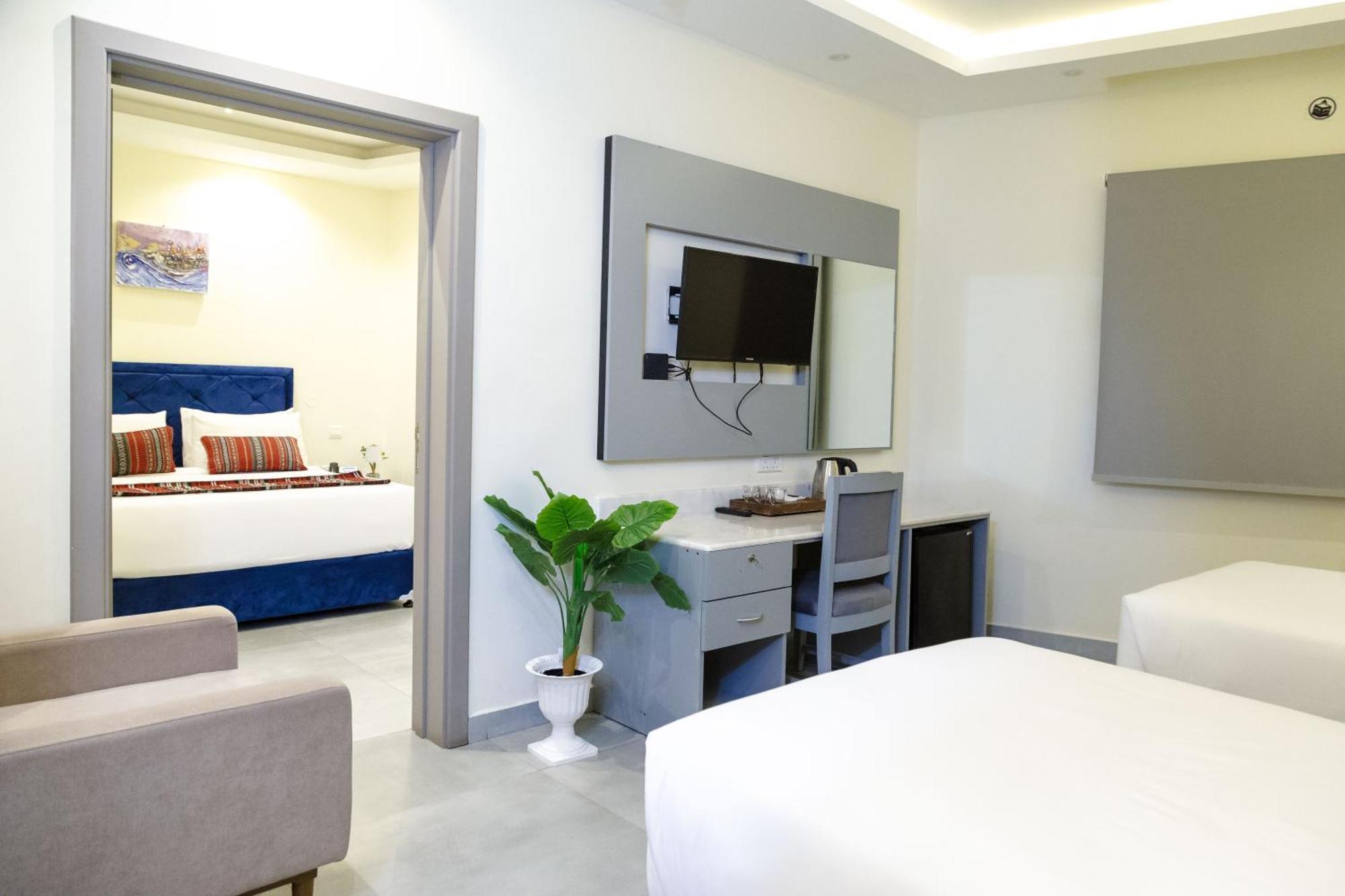Hotel Naseem